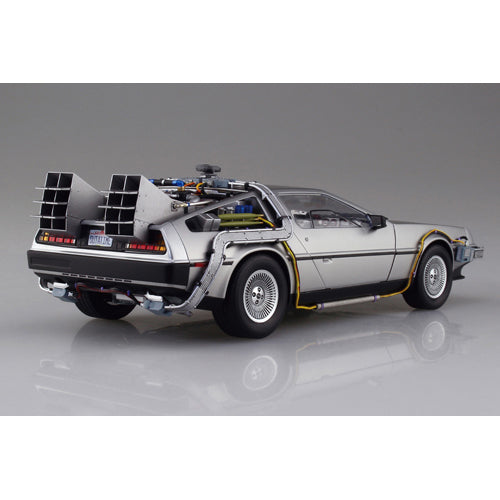 Time Machine From Back to the Future 1/24 Model (Part 1)