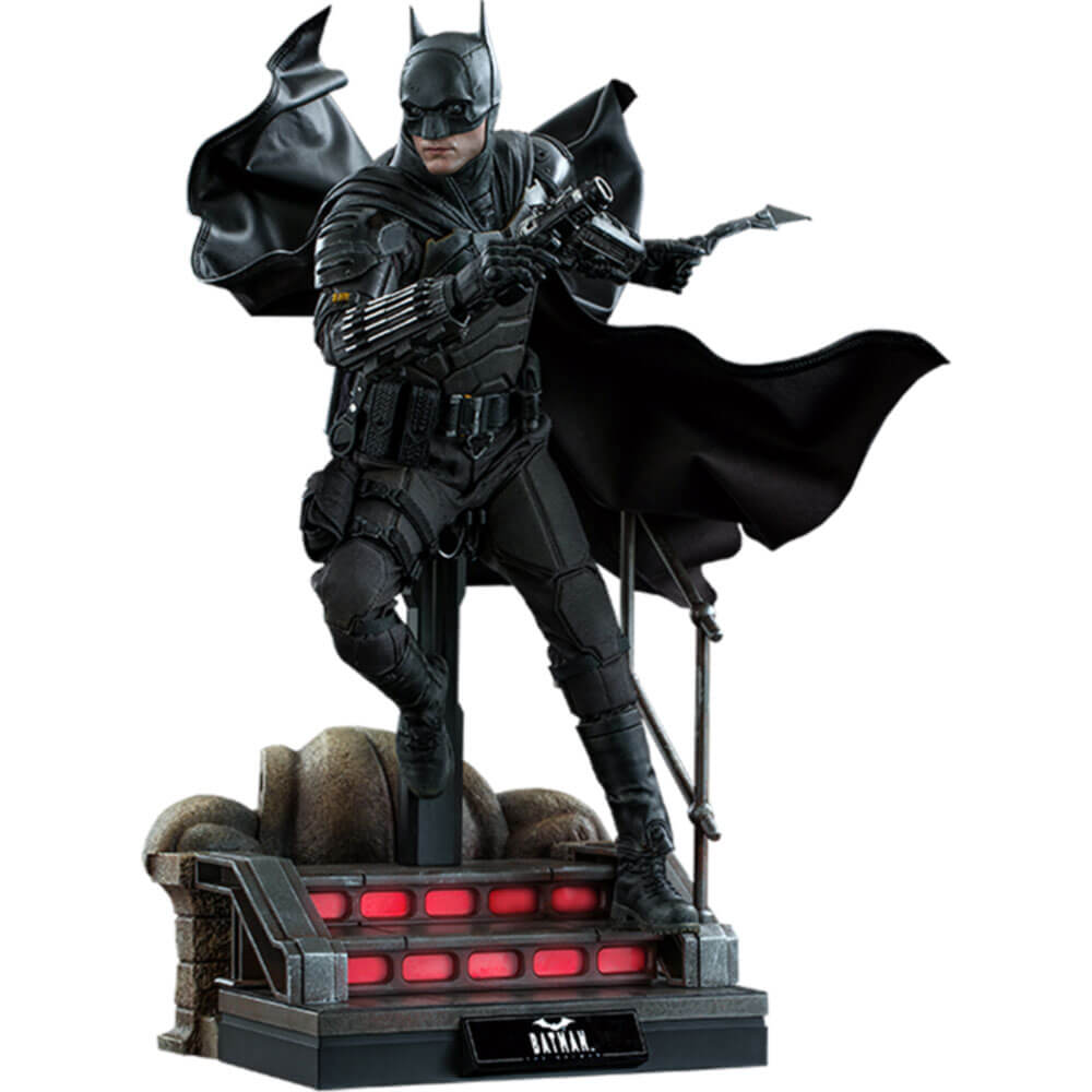 The Batman Batman Deluxe 1:6 Scale Actiom Figure