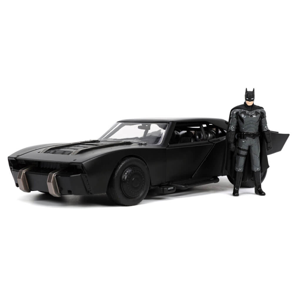 The Batman Batmobile with Batman 1:24 Scale Hollywood Ride