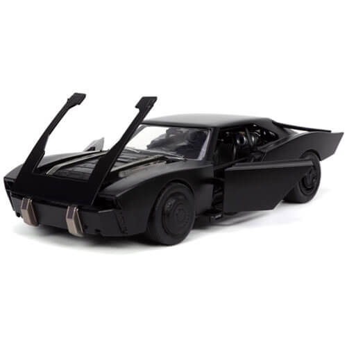 The Batman Batmobile with Batman 1:24 Scale Hollywood Ride