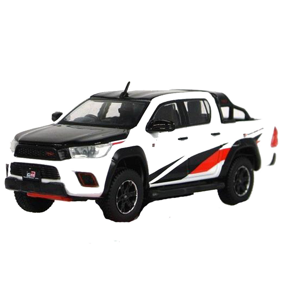 Toyota Hilux New Tooling 1st Version 1:64 Model Car (White)