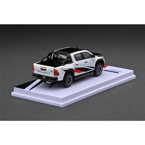 Toyota Hilux New Tooling 1st Version 1:64 Model Car (White)