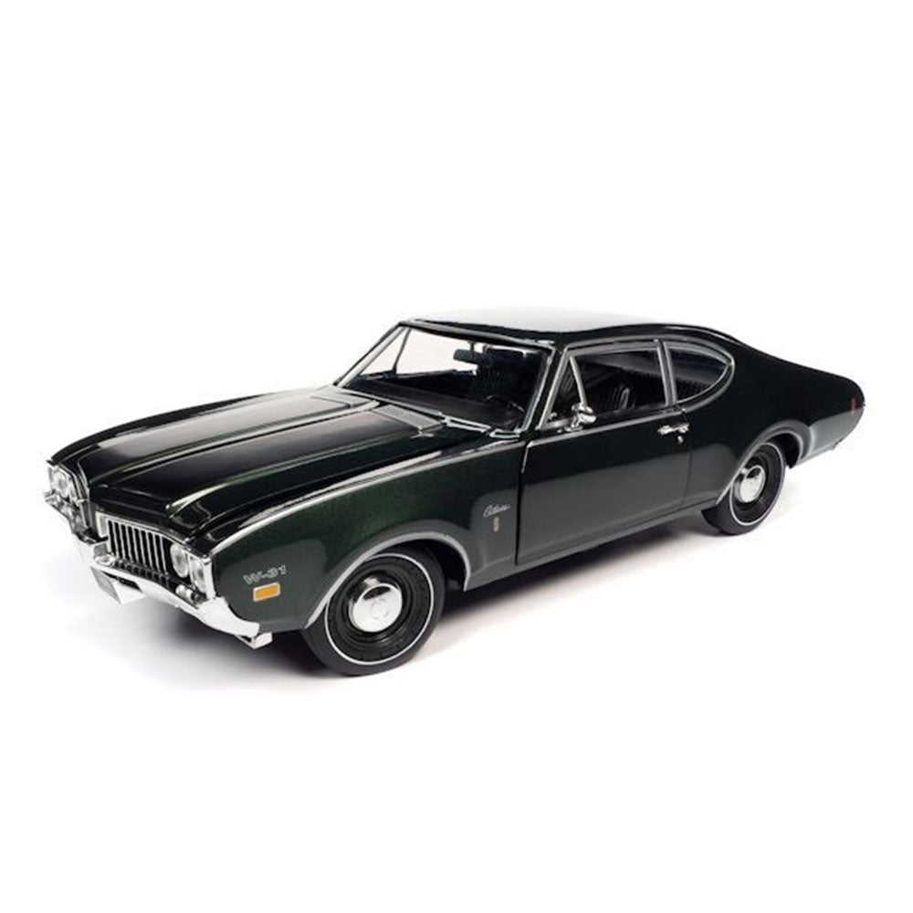 MCACN 1969 Olds Cutlass W31 Post CP 1/18 Scale Model