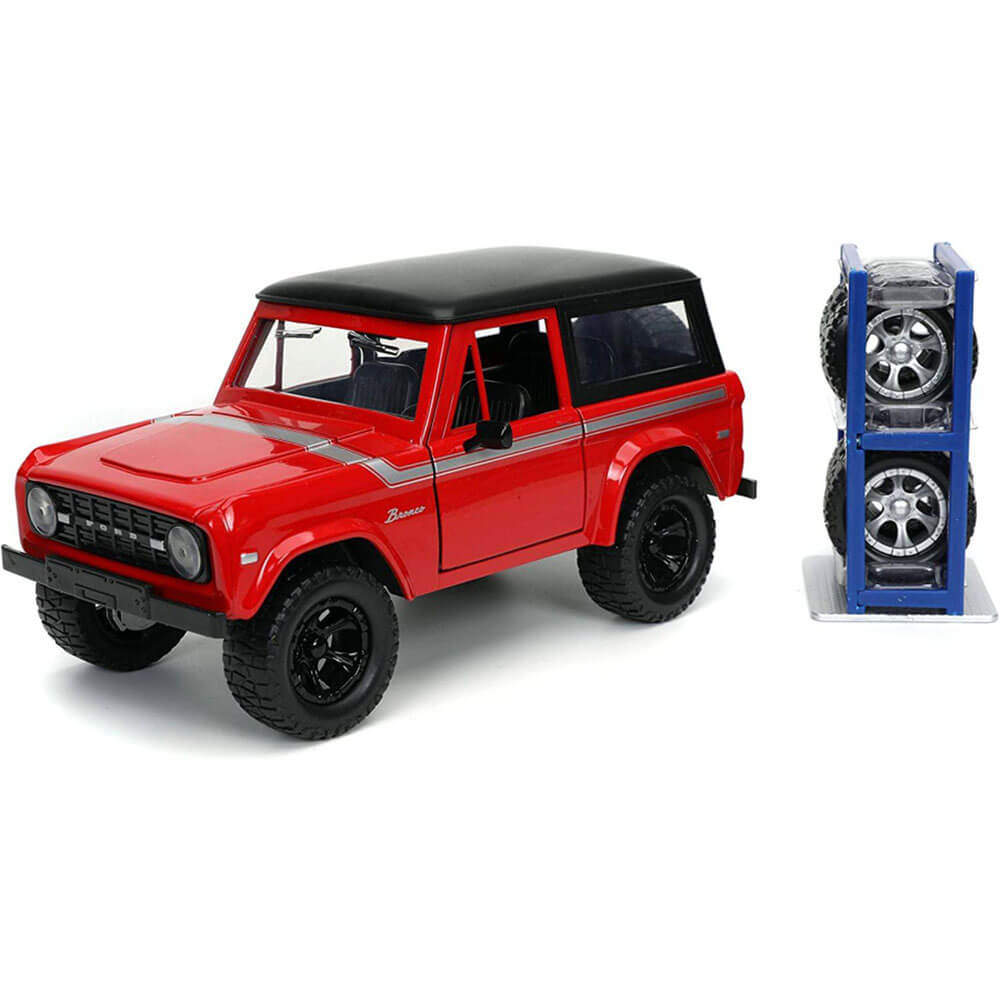 Just Trucks 1973 Ford Bronco-Hard Top 1:24 Scale