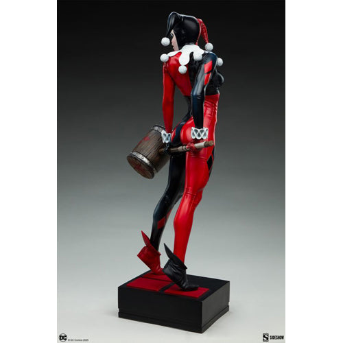 DC Comics Harley Quinn Premium Format Statue