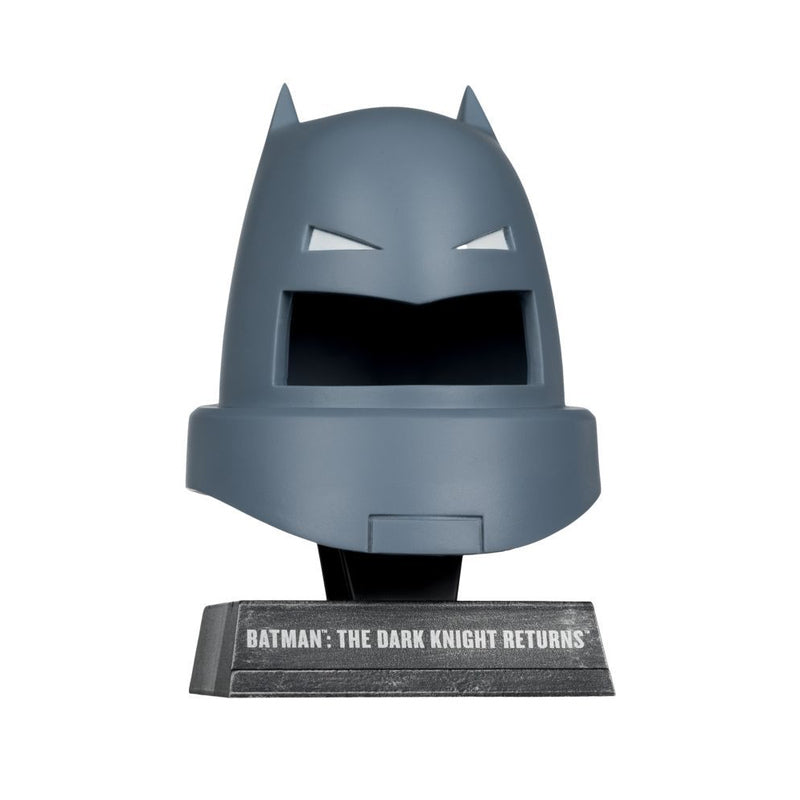 Armoured Batman Dark Knight Returns 1:3 Cowl Replica