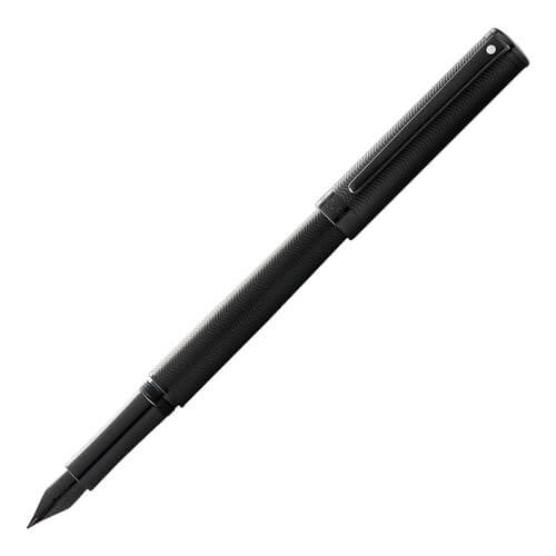 Penna stilografica nera opaca con finiture in PVD nero lucido