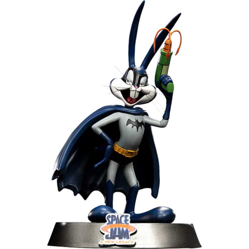 Space Jam 2: Bugs Bunny Batman standbeeld op schaal 1:10