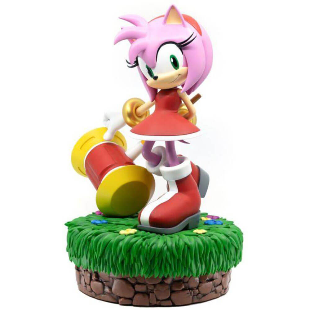 Sonic the Hedgehog Amy Resin Statue