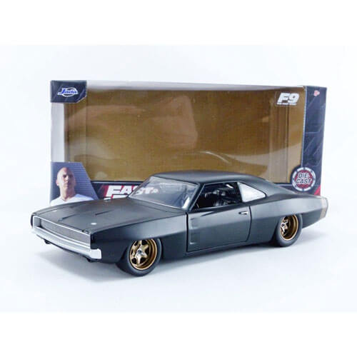 dodge Charger del 1968, giro in scala 1:24 di Hollywood