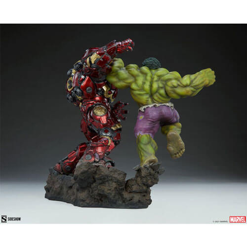 Marvel Comics Hulk vs Hulkbuster Maquette