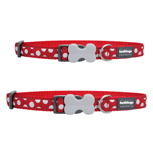 Hundehalsband mit weißen Punkten auf Rot