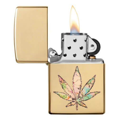 Zippo Cannabis-Feuerzeug aus hochglanzpoliertem Messing