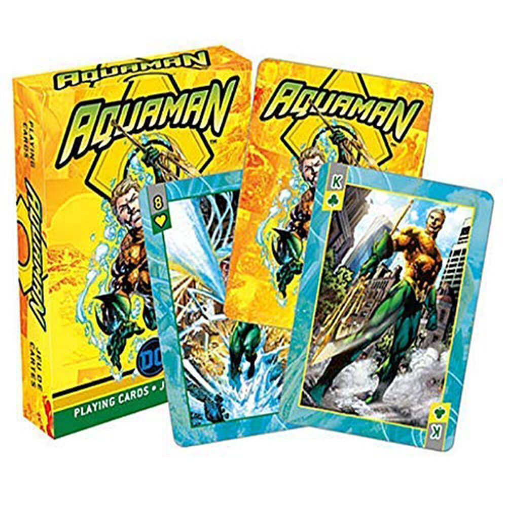 Cómics de Aquaman jugando a las cartas